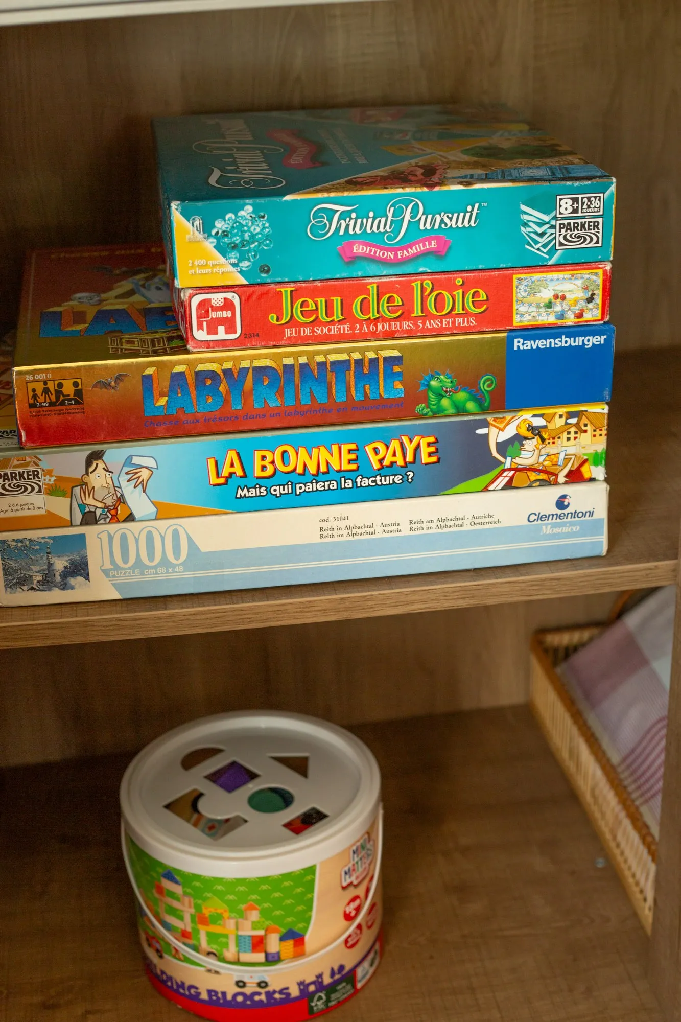 Board games ready for the stay