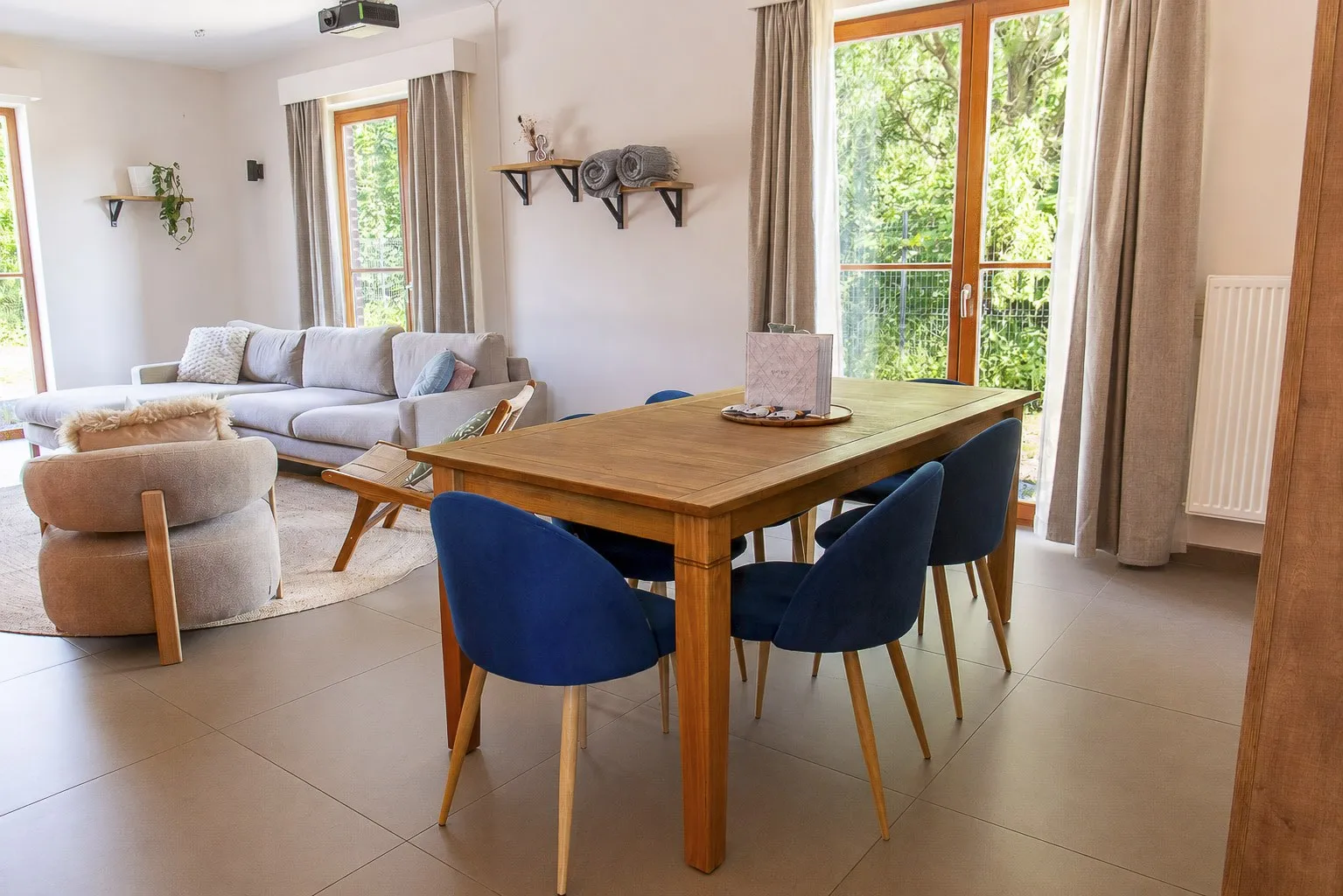 Salon et table à manger